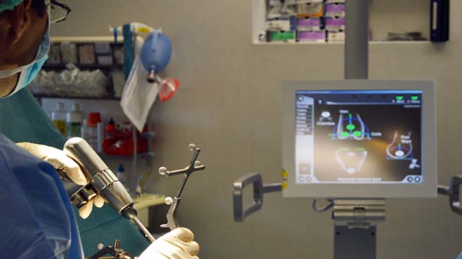 El Hospital Marina Salud de Dénia mejora la colocación de prótesis de rodilla con un software